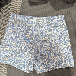Code Bleu High Waist Blue and Cream Patterned Shorts
